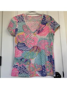 Lilly Pulitzer Michele V-Neck "Roar of the Seas"-Medium